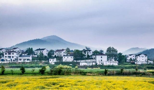 農(nóng)村自建的三層別墅 農(nóng)村自建的三層別墅
